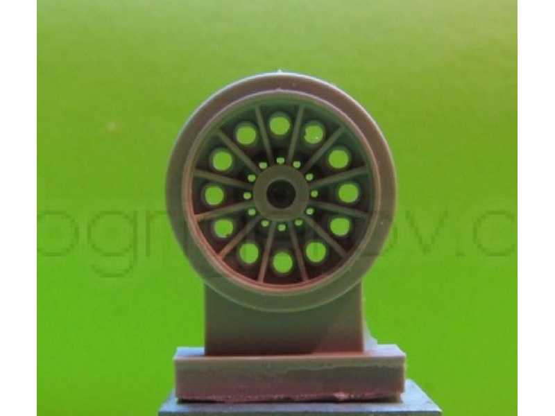 Wheels For T-34,cast, Late With Reinforcement Rings Around The Holes (Spider) - zdjęcie 1 Wheels For T-34,cast, Late With Reinforcement Rings Around The Holes (Spider) - zdjęcie 1