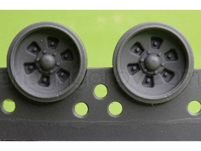 Wheels For T-72 Late / T-90 Early - zdjęcie 1 Wheels For T-72 Late / T-90 Early - zdjęcie 1