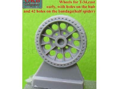 Wheels For T-34,cast, Early, With Apertures On The Hub And 42 Apertures On The Bandage(Half Spider) - zdjęcie 1