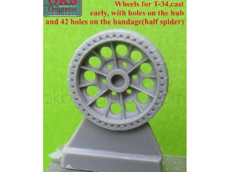 Wheels For T-34,cast, Early, With Apertures On The Hub And 42 Apertures On The Bandage(Half Spider) - zdjęcie 1 Wheels For T-34,cast, Early, With Apertures On The Hub And 42 Apertures On The Bandage(Half Spider) - zdjęcie 1