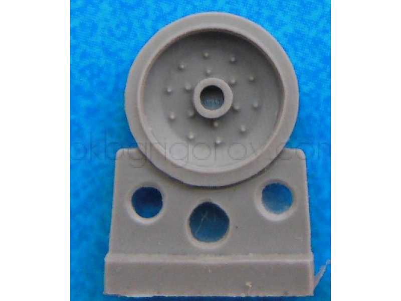 Wheels For T-34,10 Bolts, Late Production,smooth Bandage - zdjęcie 1 Wheels For T-34,10 Bolts, Late Production,smooth Bandage - zdjęcie 1