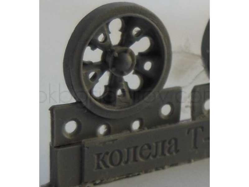 Wheels For T-34, Starfish - zdjęcie 1 Wheels For T-34, Starfish - zdjęcie 1