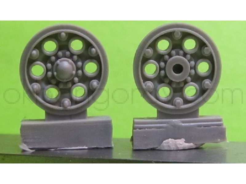 Sprocket Wheel For T-34,mod.1940 Type 2 (6 Per Set) - zdjęcie 1 Sprocket Wheel For T-34,mod.1940 Type 2 (6 Per Set) - zdjęcie 1