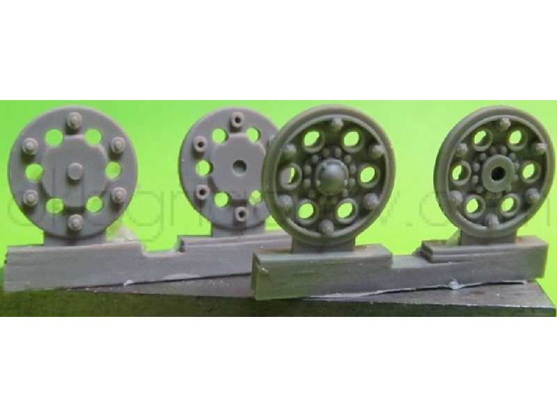 Sprocket Wheel For T-34,mod.1940 Type 3 (6 Per Set) - zdjęcie 1 Sprocket Wheel For T-34,mod.1940 Type 3 (6 Per Set) - zdjęcie 1