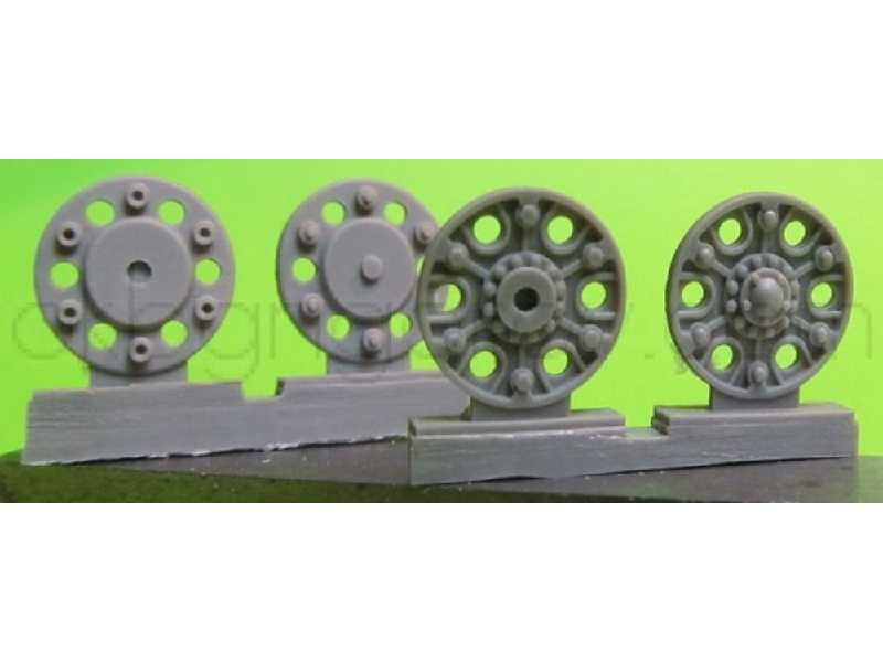 Sprocket Wheel For T-34,mod.1941 (6 Per Set) - zdjęcie 1 Sprocket Wheel For T-34,mod.1941 (6 Per Set) - zdjęcie 1