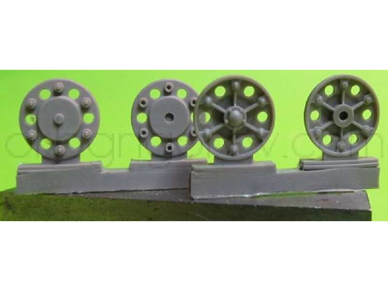 Sprocket Wheel For T-34,mod.1942-43 (6 Per Set) - zdjęcie 1 Sprocket Wheel For T-34,mod.1942-43 (6 Per Set) - zdjęcie 1