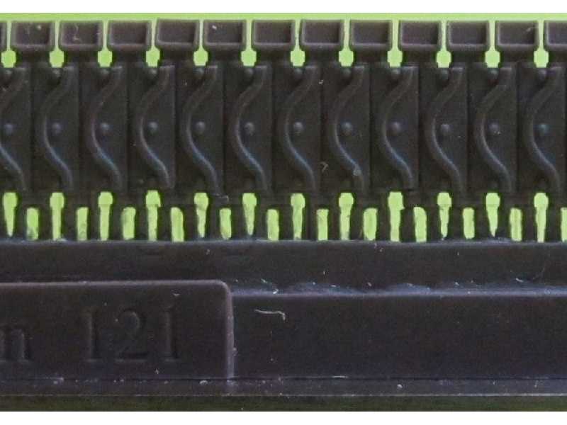 Tracks For M4 Family, T62 With Extended End Connectors Type 1 - zdjęcie 1