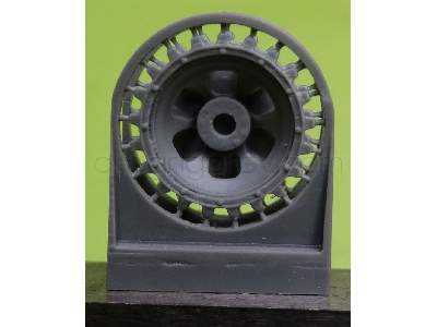 Sprockets For Pz.Iii, Late With Hub Cap (8 Per Set) - zdjęcie 2