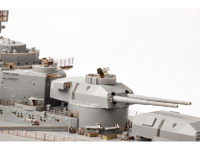 Tirpitz 1/350 - TRUMPETER - zdjęcie 24