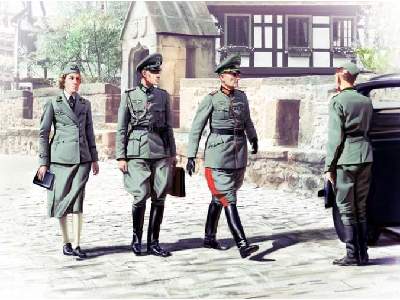 Figurki WWII German Staff Personnel - zdjęcie 1
