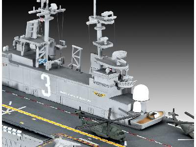Assault Carrier USS WASP CLASS - zestaw podarunkowy - zdjęcie 4