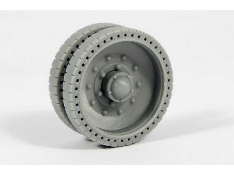 T-34 Stamped Wheels (Early Pattern) - zdjęcie 1 T-34 Stamped Wheels (Early Pattern) - zdjęcie 1