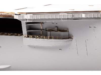 USS Constellation CV-64 PART I 1/350 - TRUMPETER - zdjęcie 3