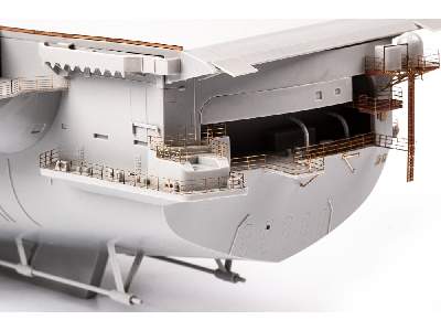 USS Constellation CV-64 PART I 1/350 - TRUMPETER - zdjęcie 10