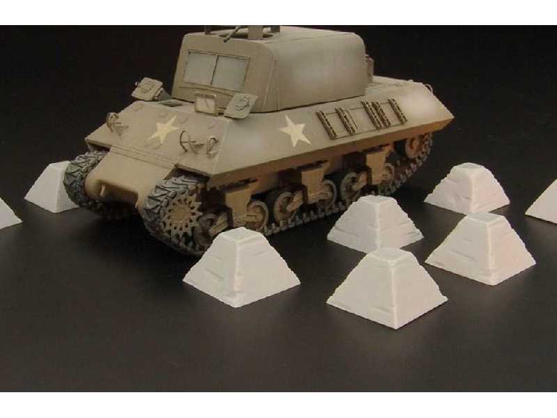 Dragon’s Teeth Tank Traps - zdjęcie 1 Dragon’s Teeth Tank Traps - zdjęcie 1