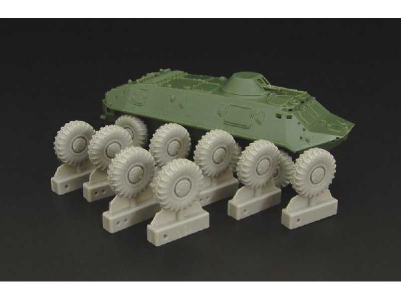 Btr-60 - zdjęcie 1 Btr-60 - zdjęcie 1