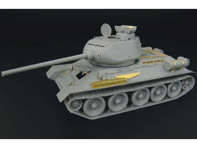 T-34-85 1944 Angle-jointed Turret - zdjęcie 1 T-34-85 1944 Angle-jointed Turret - zdjęcie 1
