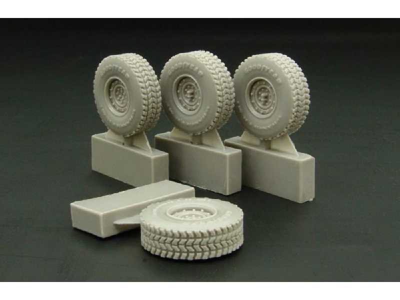 Hmmwve (Hummer) Aggressive Pattern Wheels - zdjęcie 1 Hmmwve (Hummer) Aggressive Pattern Wheels - zdjęcie 1