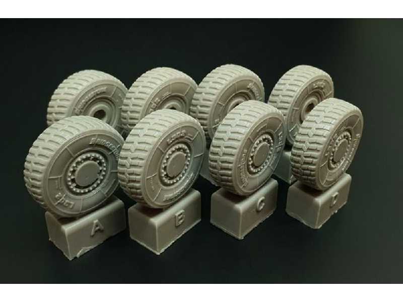 Jgsdf Type 16 Wheels - zdjęcie 1 Jgsdf Type 16 Wheels - zdjęcie 1
