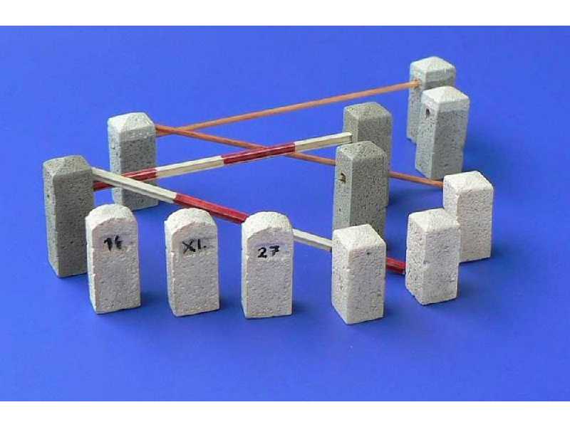 Stone Bollards - zdjęcie 1 Stone Bollards - zdjęcie 1