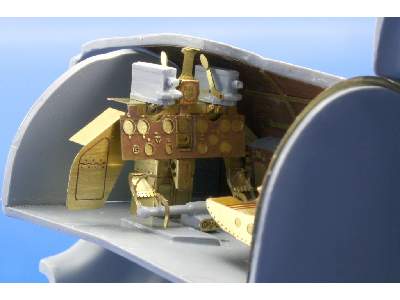  A5M2 Claude interior S. A. 1/32 - Special Hobby - blaszki - zdjęcie 5