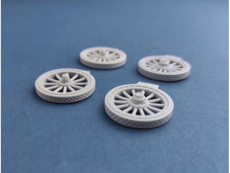 Canadian Armoured Car Wheels - zdjęcie 1 Canadian Armoured Car Wheels - zdjęcie 1