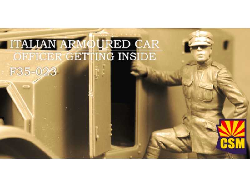 Italian Armoured Car Officer Getting Inside - zdjęcie 1 Italian Armoured Car Officer Getting Inside - zdjęcie 1