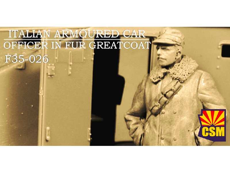 Italian Armoured Car Officer In Fur Greatcoat - zdjęcie 1 Italian Armoured Car Officer In Fur Greatcoat - zdjęcie 1