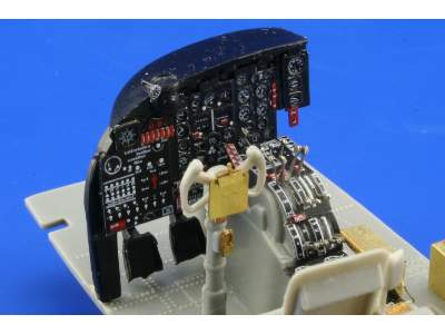  A-26C interior 1/48 - Monogram - blaszki - zdjęcie 4