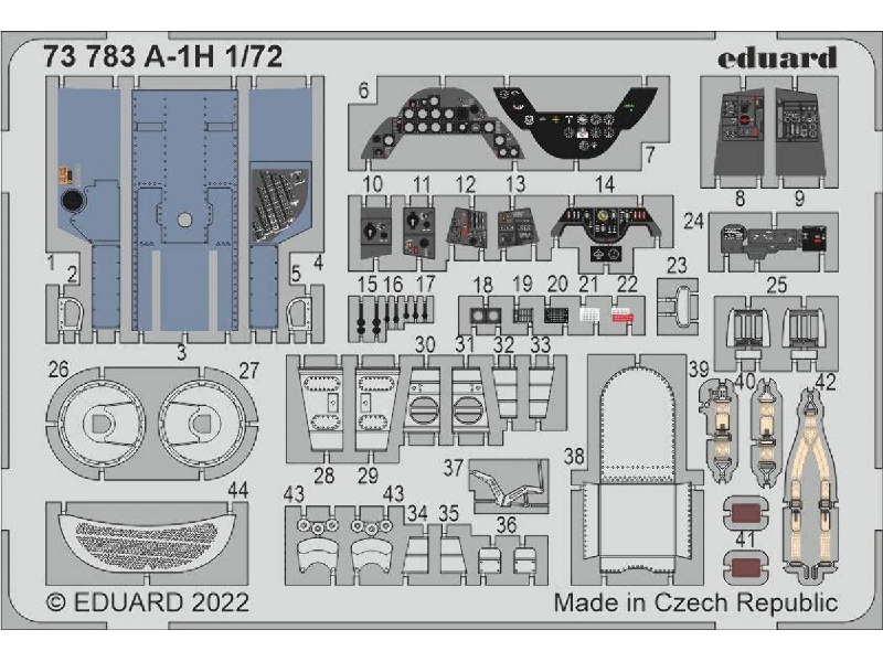 A-1H 1/72 - HOBBY 2000 - zdjęcie 1