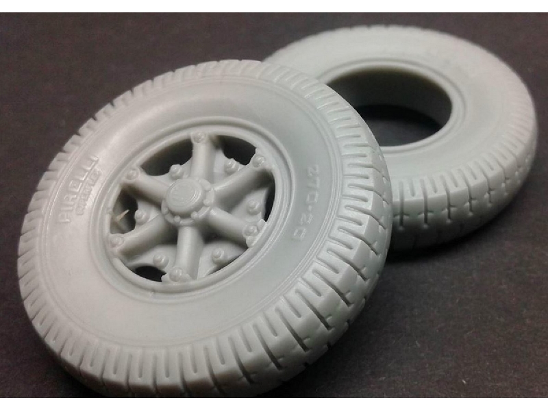 Lancia 3ro Road Wheels (Commercial Pattern) - zdjęcie 1 Lancia 3ro Road Wheels (Commercial Pattern) - zdjęcie 1