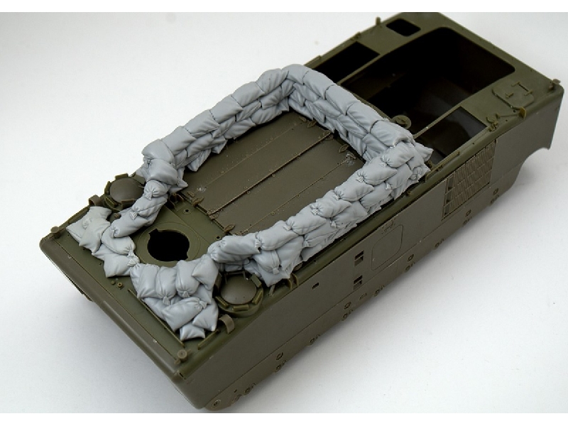 Lvtp-5 Sandbags Armor - zdjęcie 1 Lvtp-5 Sandbags Armor - zdjęcie 1
