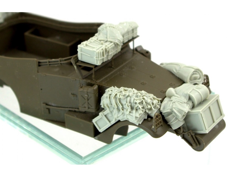 M3a1 "scout Car" Stowage Set British - zdjęcie 1 M3a1 "scout Car" Stowage Set British - zdjęcie 1
