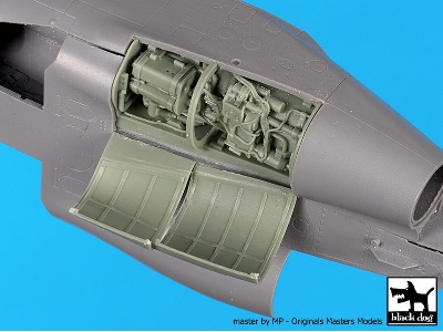 Su 25 Engine + Spine For Zvezda - zdjęcie 4