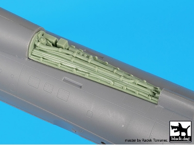 Su 17/22 Engine + Spine For Hobby Boss - zdjęcie 8