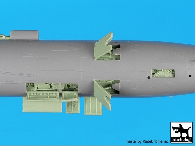 Su 17/22 Engine + Spine For Hobby Boss - zdjęcie 10