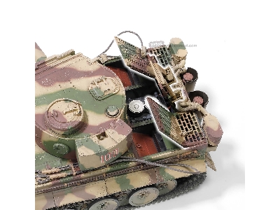 German Sd.Kfz.181 Pzkpfw Vi Tiger Ausf. E Heavy Tank Tiger I (Early Production Model) - zdjęcie 10