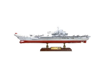 Chinese (Plan) Aircraft Carrier, Liaoning (16) - zdjęcie 1