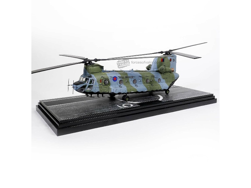 Boeing Chinook Hc. Mk.1 Helicopter Great Britain - zdjęcie 1 Boeing Chinook Hc. Mk.1 Helicopter Great Britain - zdjęcie 1