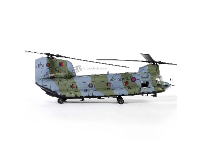 Boeing Chinook Hc. Mk.1 Helicopter Great Britain - zdjęcie 3