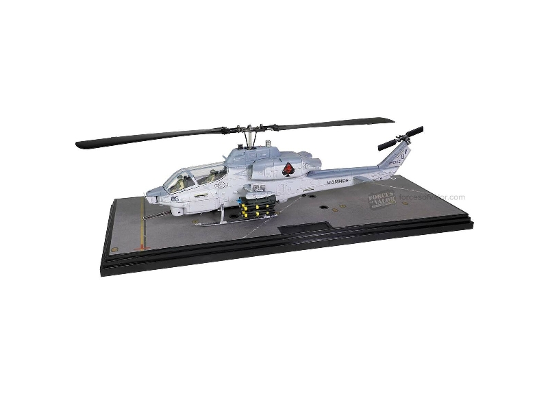 Bell Ah-1w Whiskey Cobra Attack Helicopter (Nts Exhaust Nozzle) Usa - zdjęcie 1 Bell Ah-1w Whiskey Cobra Attack Helicopter (Nts Exhaust Nozzle) Usa - zdjęcie 1