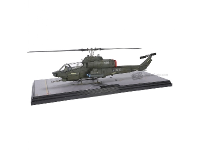 Bell Ah-1w Whiskey Cobra Attack Helicopter - zdjęcie 1