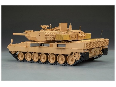 Leopard 2A6 z wnętrzem - zdjęcie 15