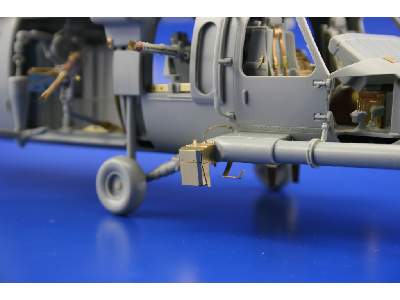  MH-60G exterior 1/35 - Academy Minicraft - blaszki - zdjęcie 17