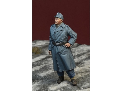 Luftwaffe Mechanic In Greatcoat - zdjęcie 1