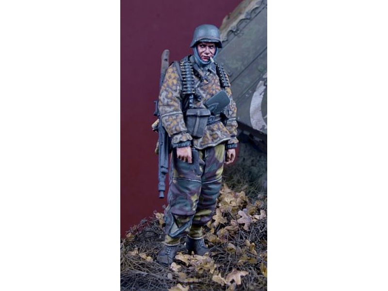 Ss Mg 42 Gunner Kampfgruppe Hansen - zdjęcie 1 Ss Mg 42 Gunner Kampfgruppe Hansen - zdjęcie 1