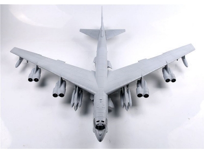 B-52h U.S. Stratofortress Strategic Bomber - zdjęcie 17