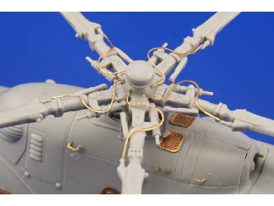  Mi-8 Hip exterior 1/72 - Hobby Boss - blaszki - zdjęcie 5