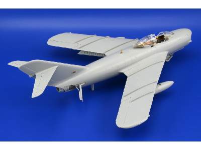  MiG-17PF S. A. 1/48 - Hobby Boss - blaszki - zdjęcie 4