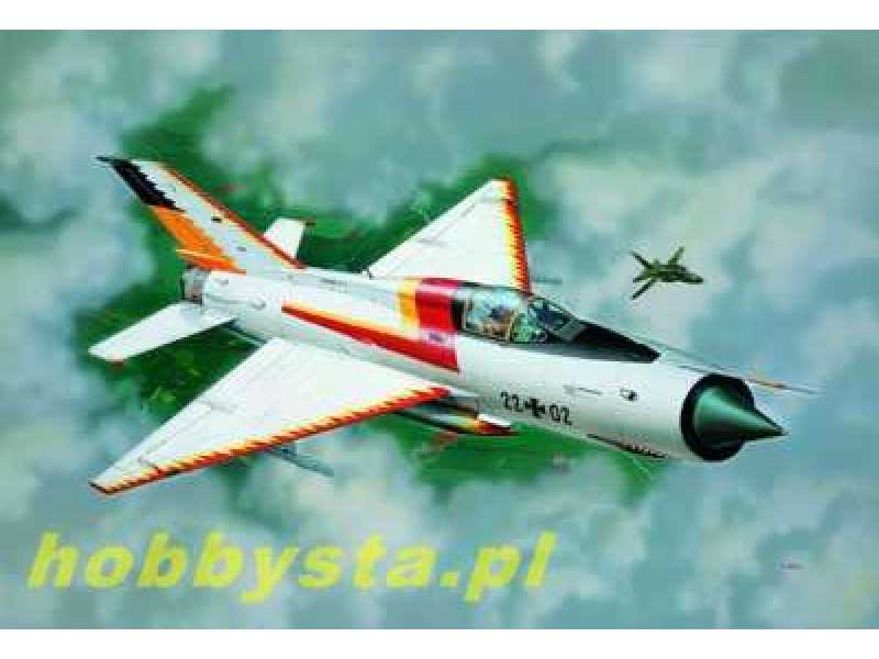 Mig-21 SPS/MF "Fishbed" - zdjęcie 1 Mig-21 SPS/MF "Fishbed" - zdjęcie 1